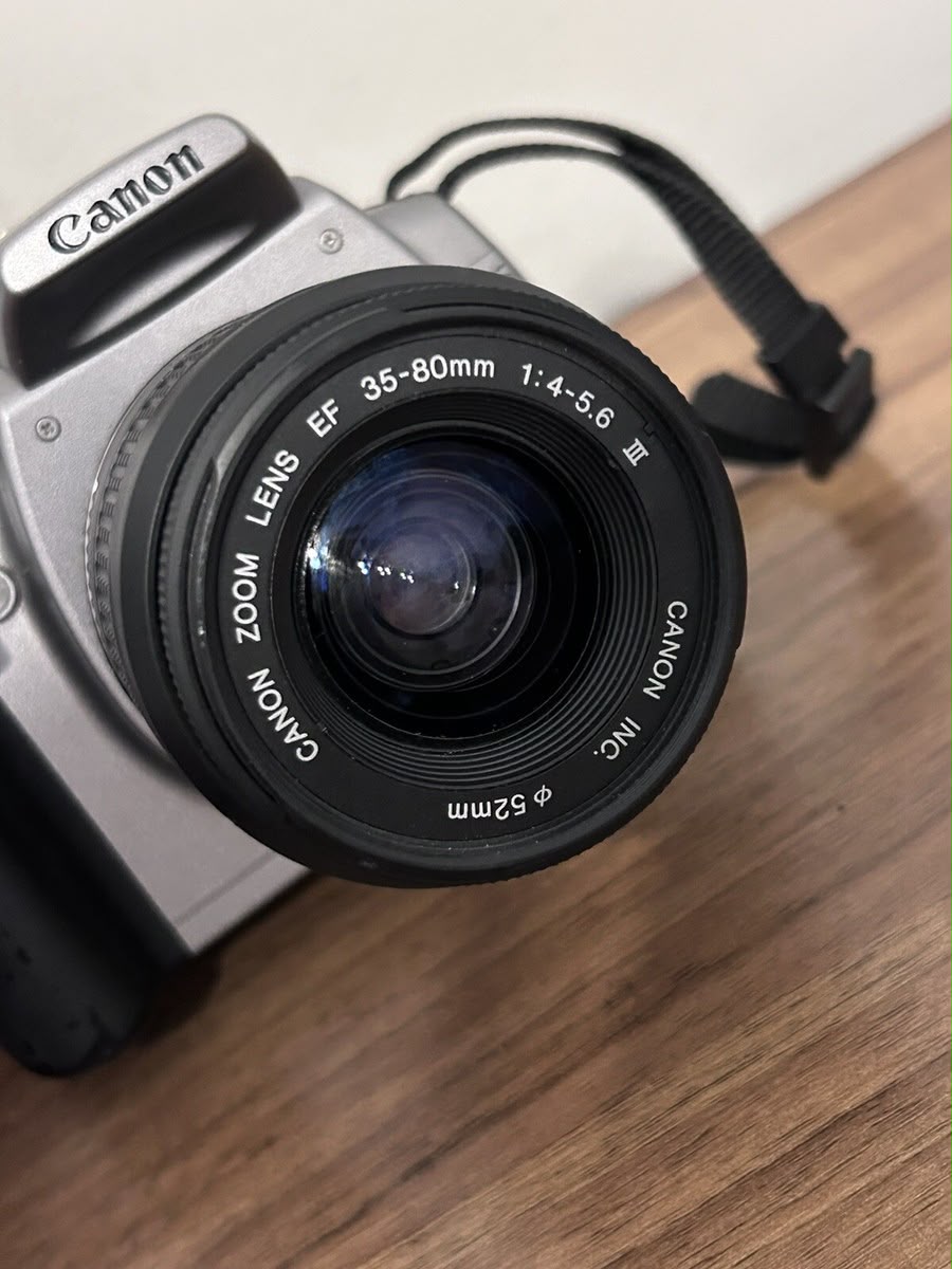 Canon EOS DSLR Camera with 18-55mm Lens 8MP Compact Digital SLR