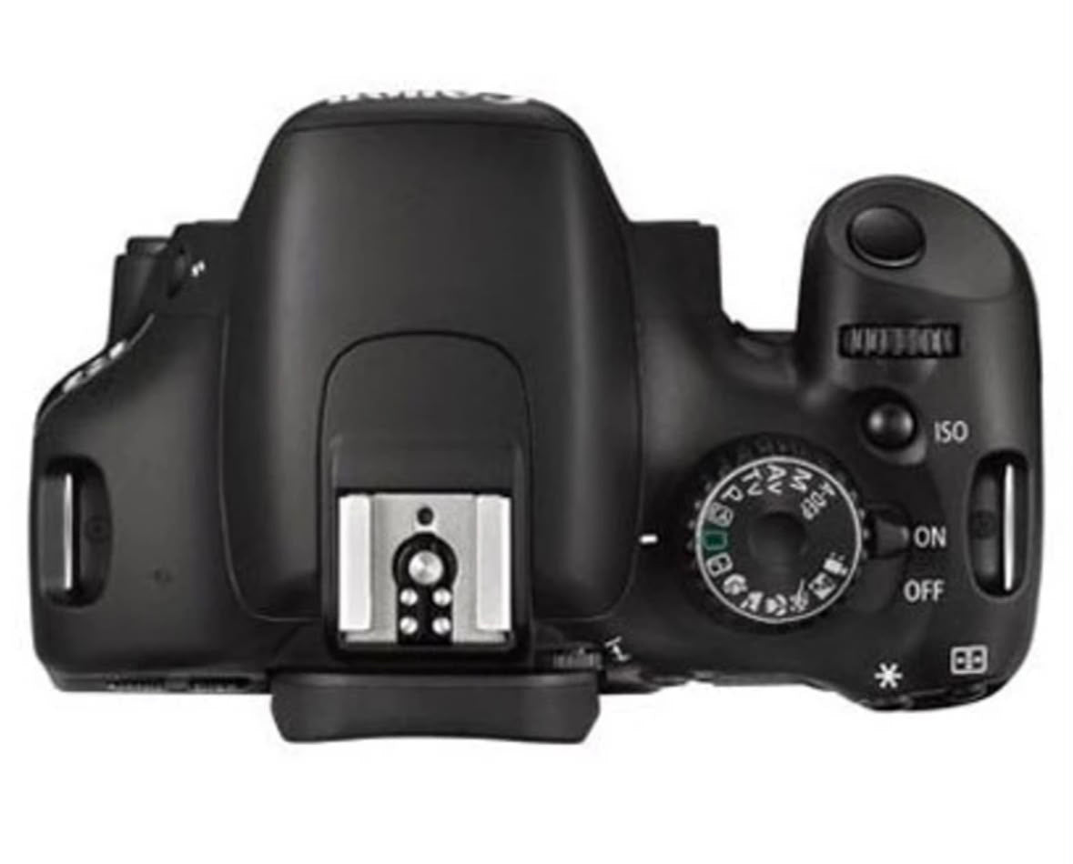Canon EOS 550D DSLR Camera (Body with EF-S 18-135 mm IS Lens)