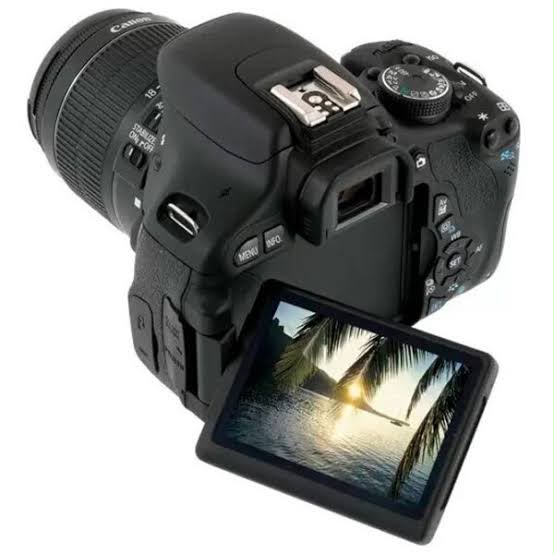 Canon EOS DSLR Camera with EF-S 18-55mm f/3.5-5.6 DC III Lens Unboxed Unused -